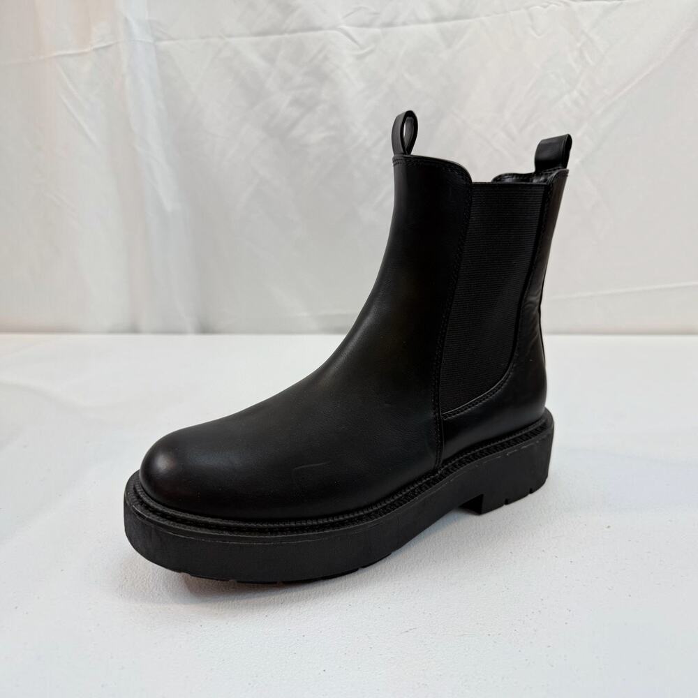 A New Day Demi Chelsea Black Boots Women’s 8.5 Memory Foam Lug Sole